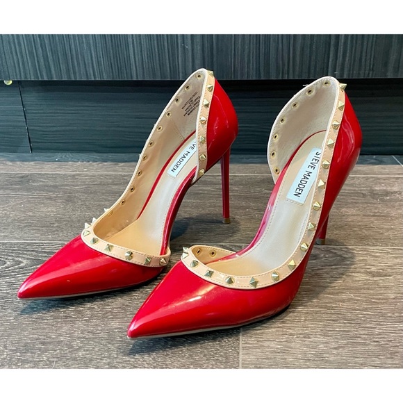 Rockstud Detail High Heel Pumps - Picture 2 of 5